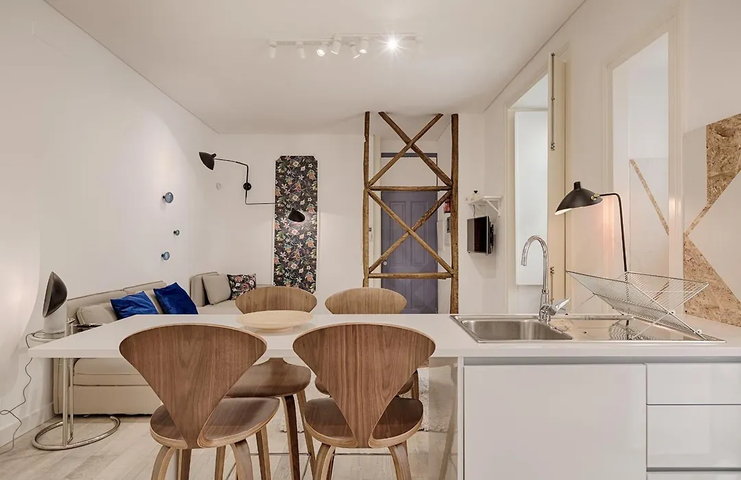 Romantic Gem In Alfama-1